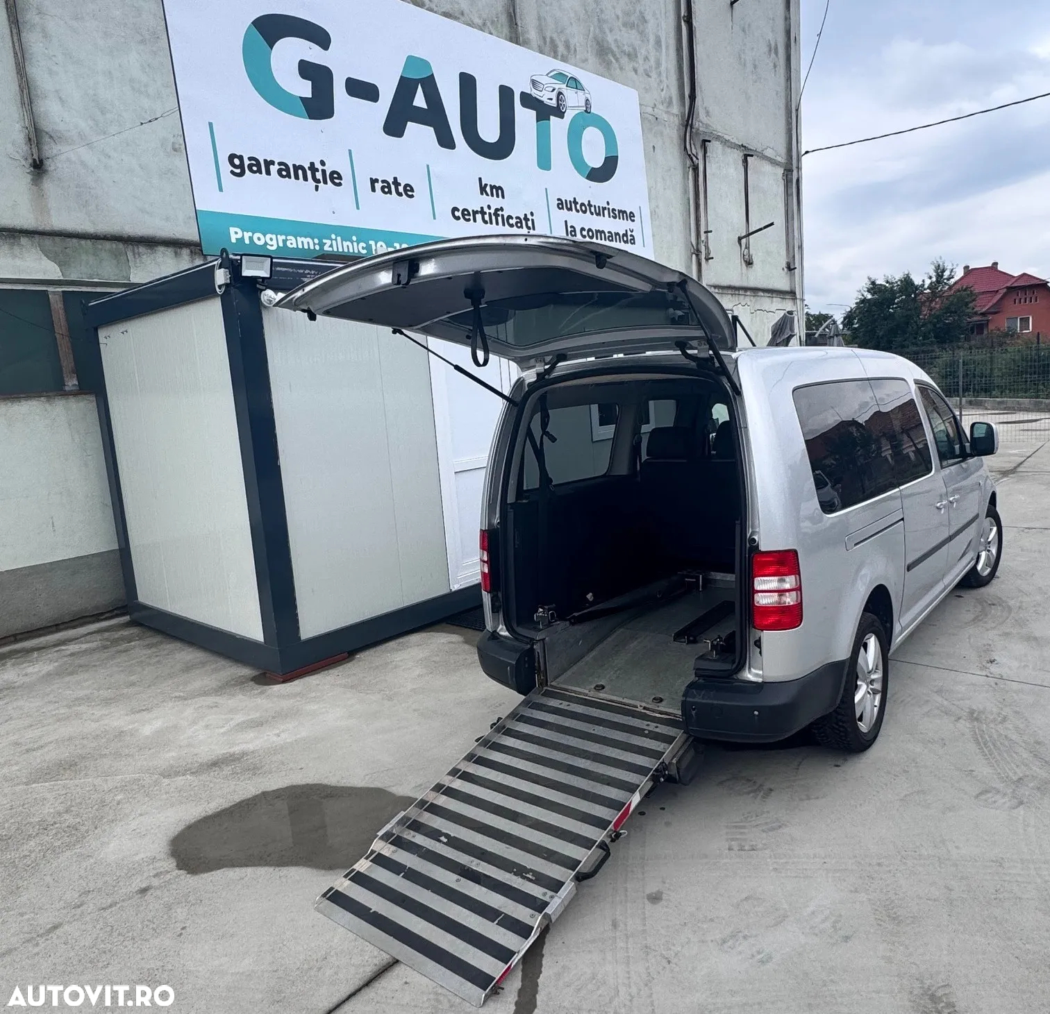 Volkswagen Caddy Maxi 2.0 TDI Comfortline DSG - 4
