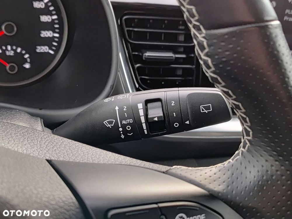 Kia Stonic 1.0 T-GDI L Business Line - 22