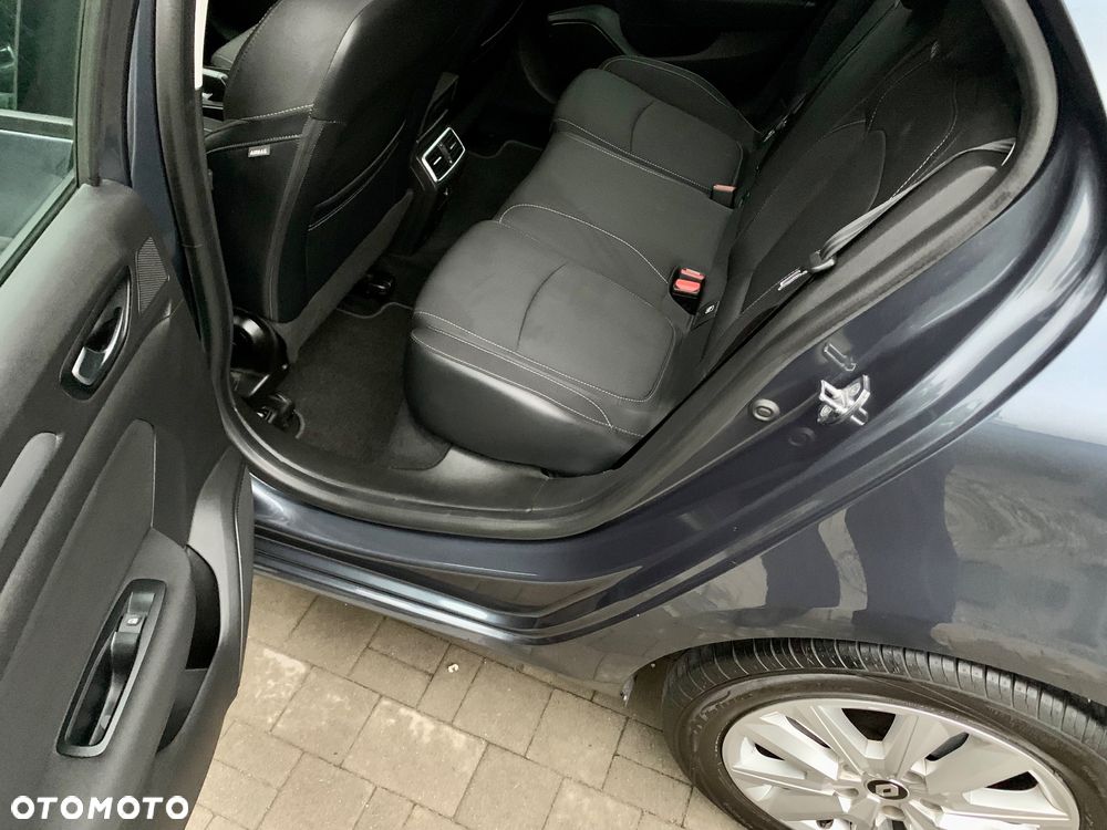 Renault Megane TCe 140 GPF EDC TECHNO - 8