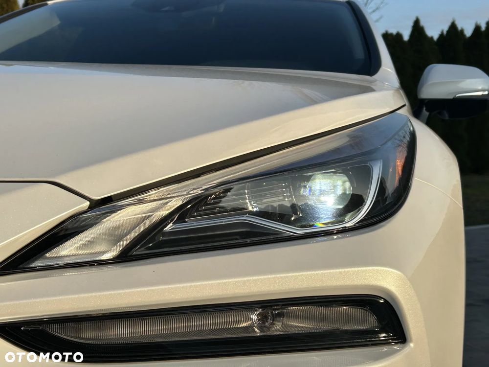 Toyota Mirai Executive - 17