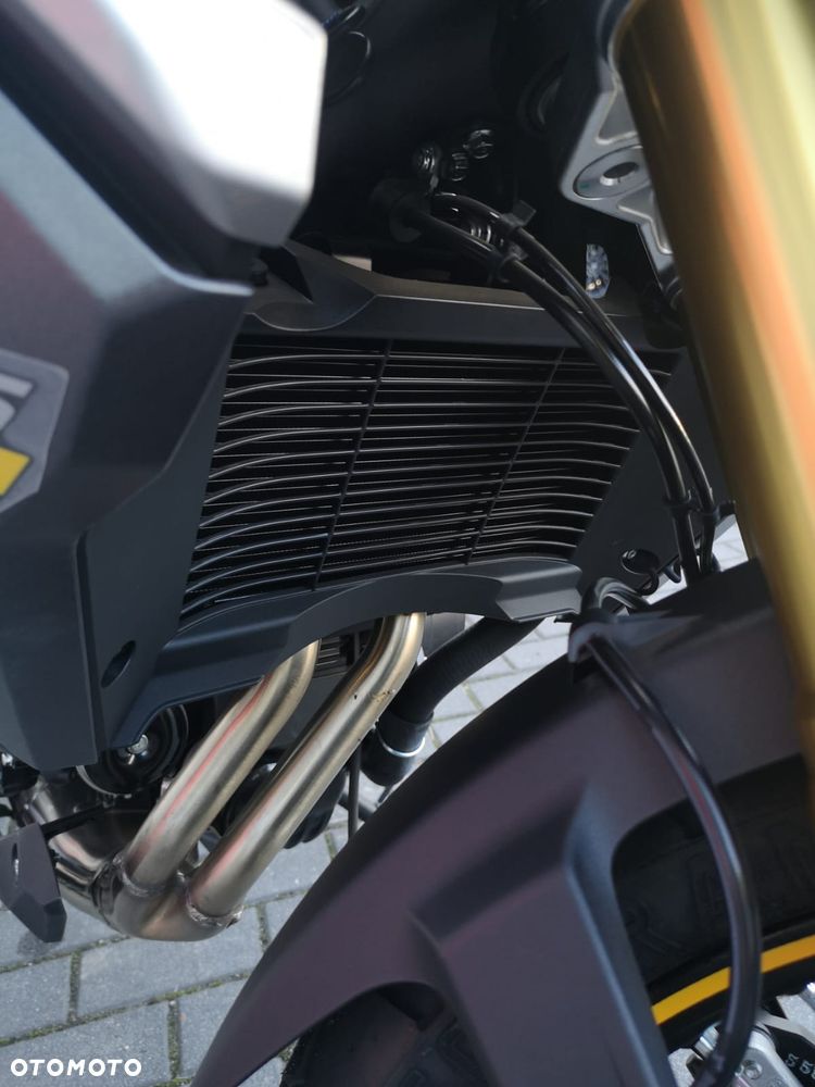 VOGE 525DSX - 16