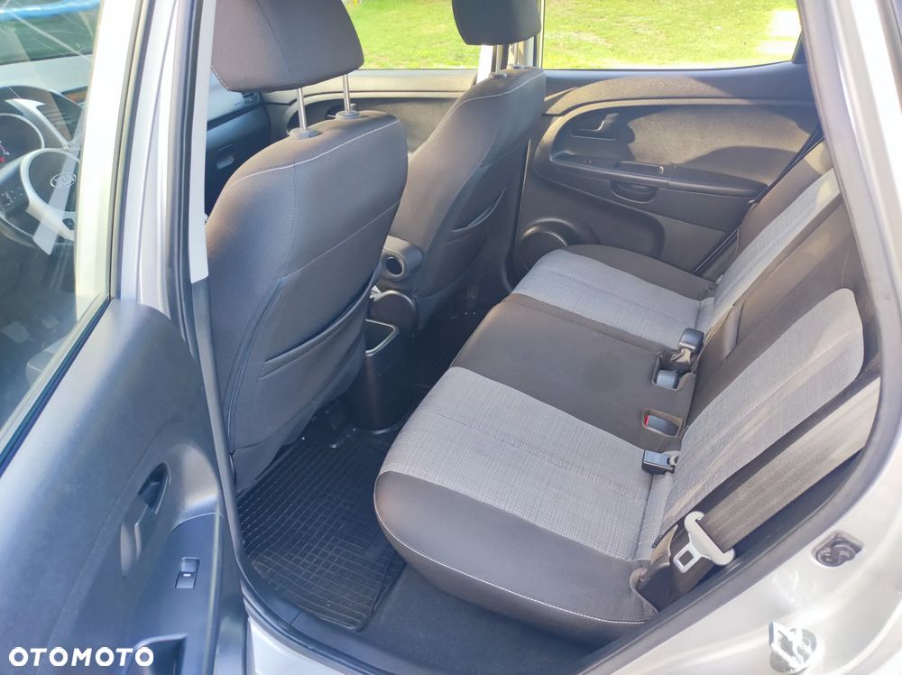 Kia Venga 1.6 L - 16