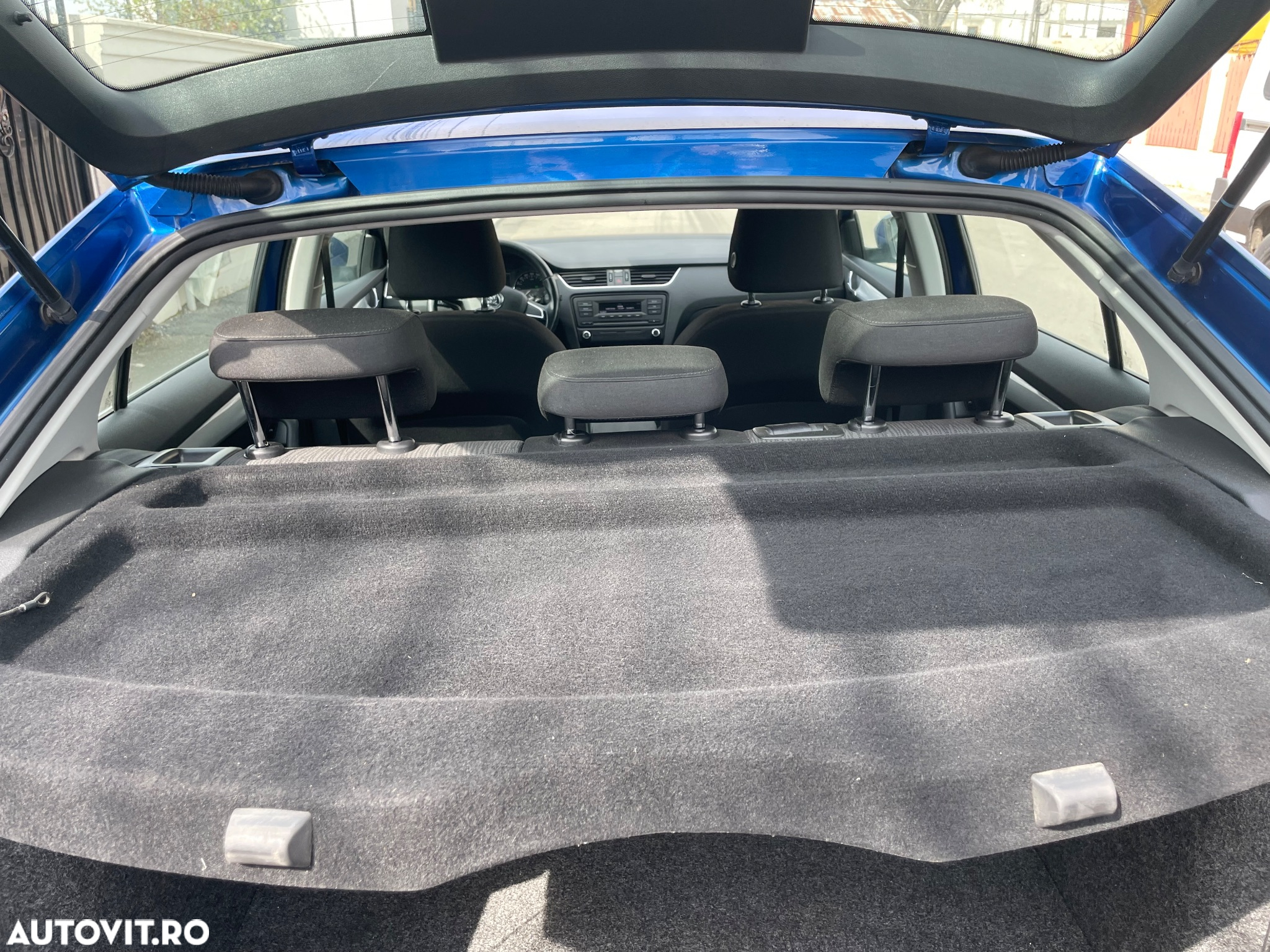 Skoda Octavia 1.6 TDI Ambiente DSG - 8