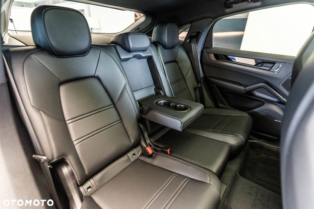 Porsche Cayenne E-Hybrid PHEV Black Edition - 15