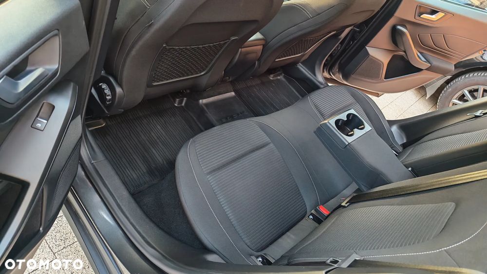 Ford Focus 1.5 EcoBlue Start-Stopp-System TITANIUM - 39