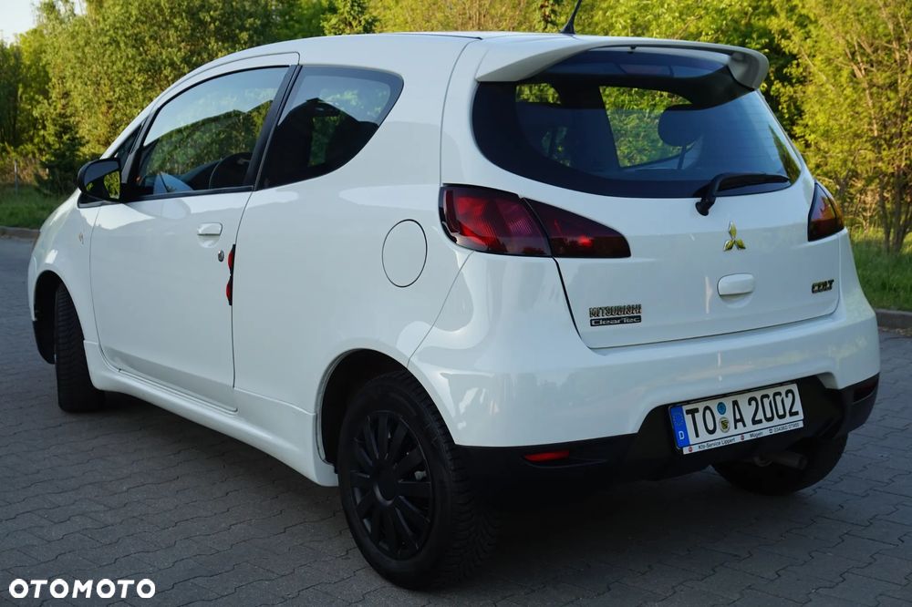 Mitsubishi Colt - 10