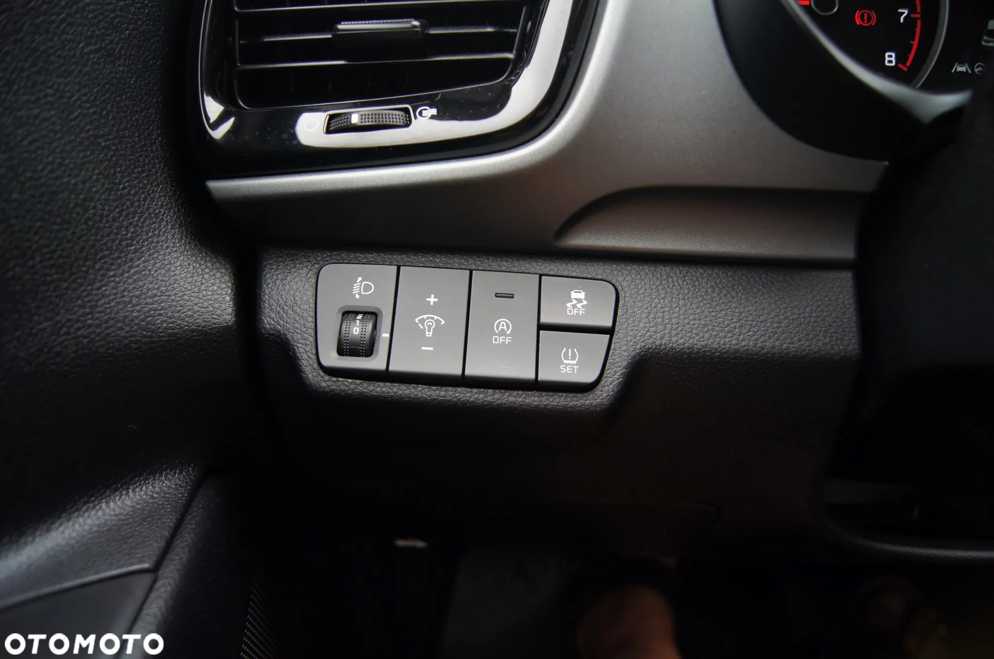 Kia Stonic 1.0 T-GDI L - 24