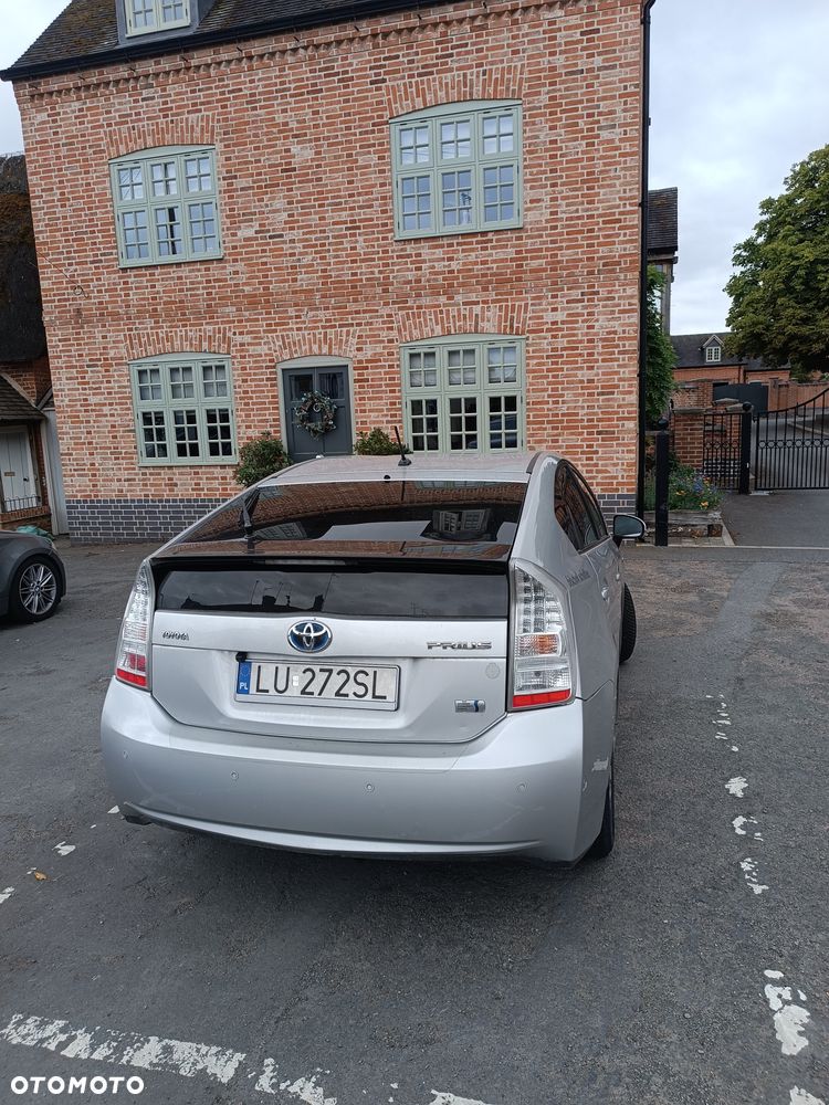 Toyota Prius - 3
