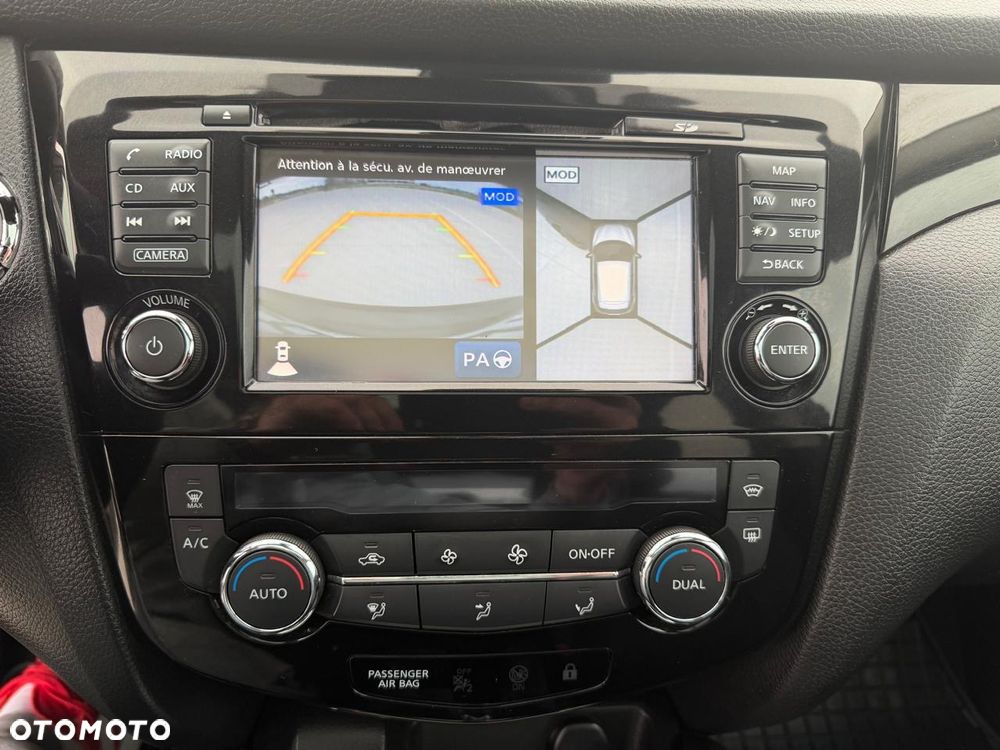 Nissan Qashqai 1.6 DCi Tekna Xtronic - 25