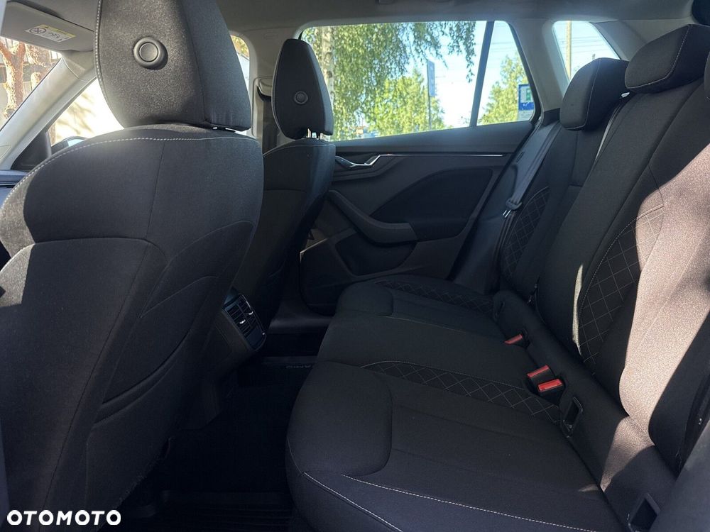 Skoda Kamiq 1.0 TSI Ambition DSG - 29