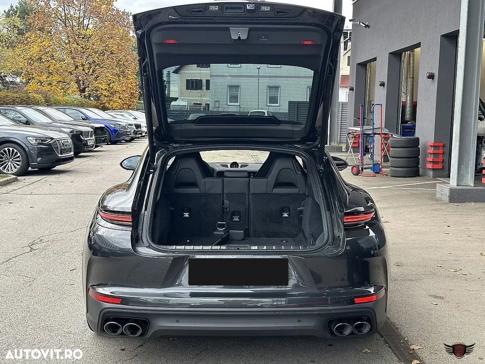 Porsche Panamera 4 E-Hybrid - 25