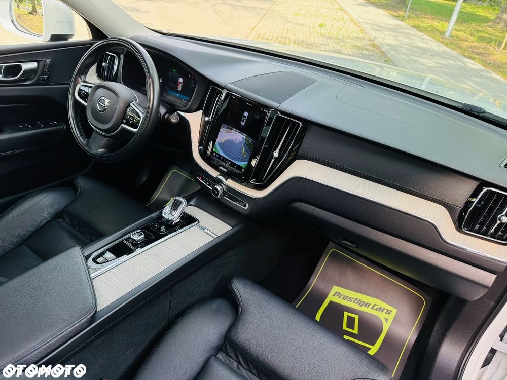 Volvo XC 60 B4 D AWD Inscription - 38