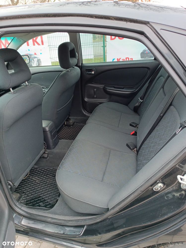 Toyota Avensis 1.8 VVT-i Terra Plus - 13