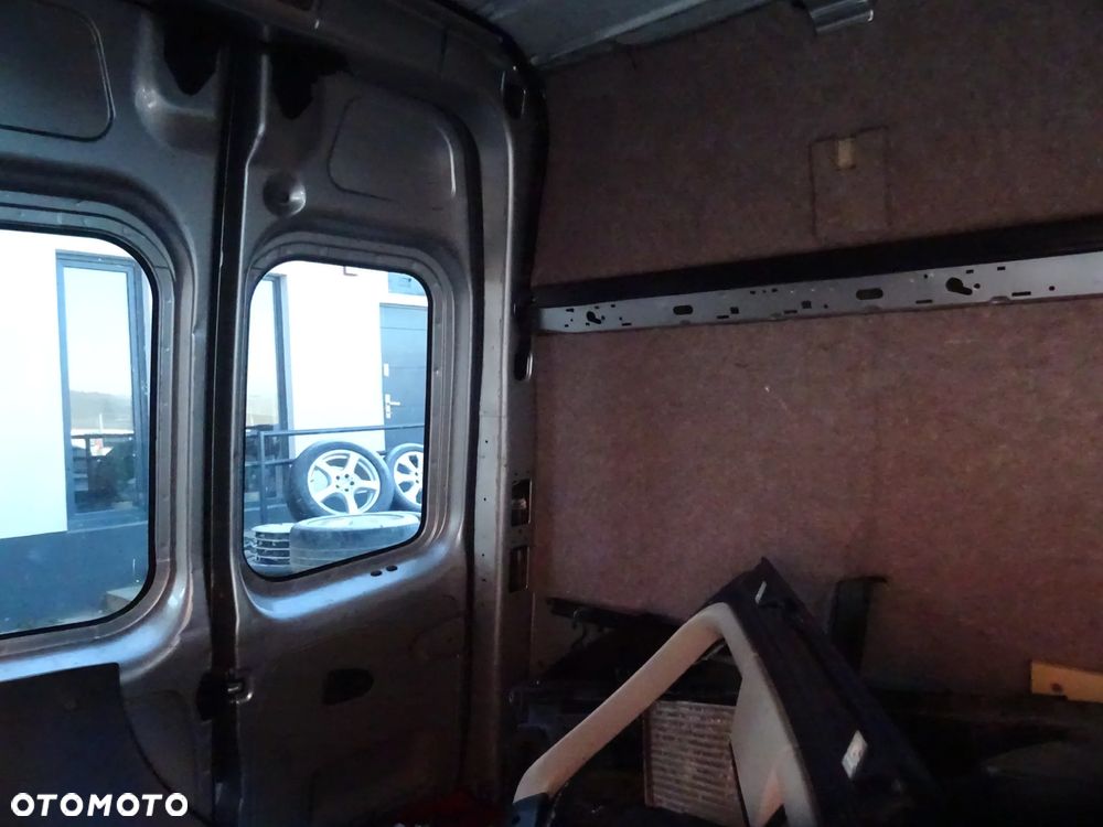 Opel Vivaro na części maska zderzak błotnik drzwi - 10