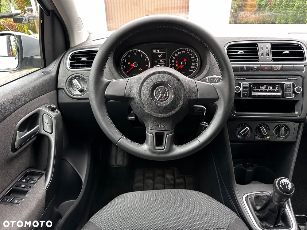 Volkswagen Polo - 32