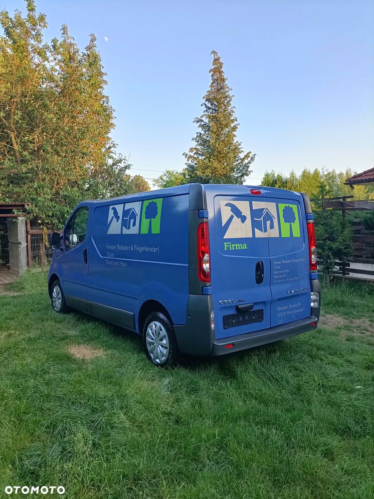 Opel Vivaro - 2