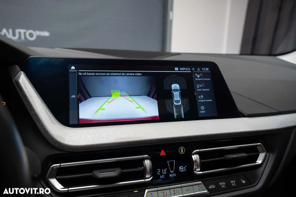 BMW Seria 2 220d xDrive Aut. Advantage - 15