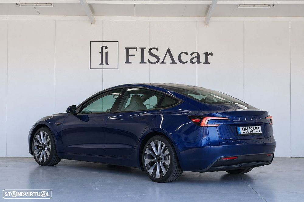 Tesla Model 3 2024 photo 4