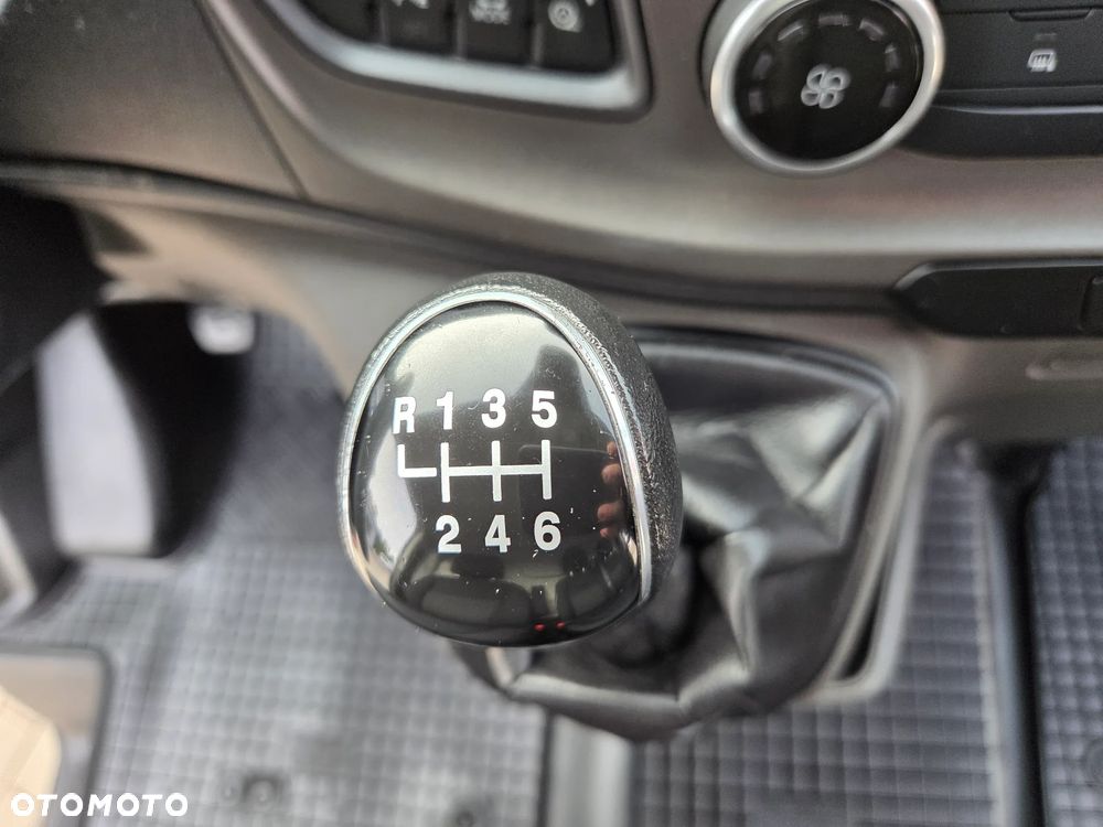 Ford Transit Custom - 37