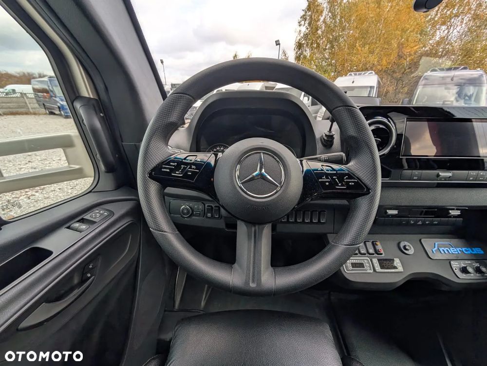 Mercedes-Benz Sprinter 519 - 20