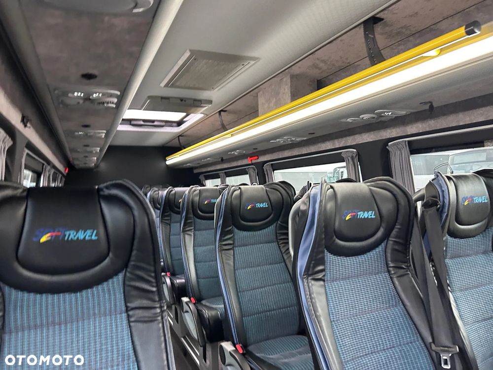 Mercedes-Benz Sprinter 519 - 15
