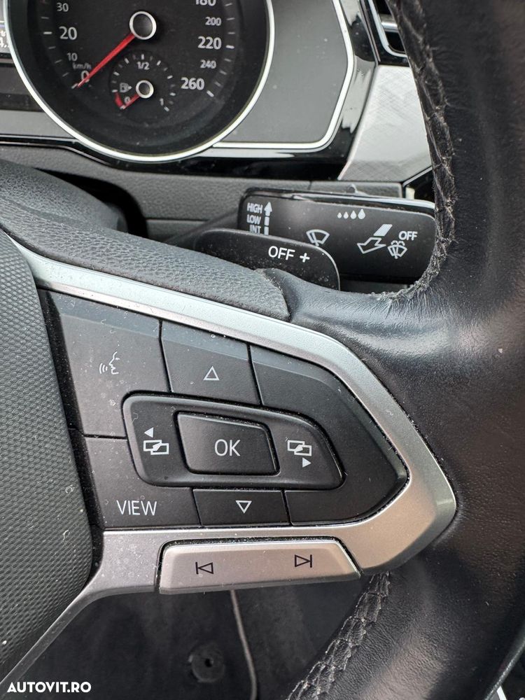 Volkswagen Passat 2.0 TDI SCR DSG Business - 31