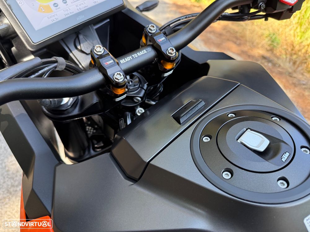 KTM 1290 Super Adventure S - 32