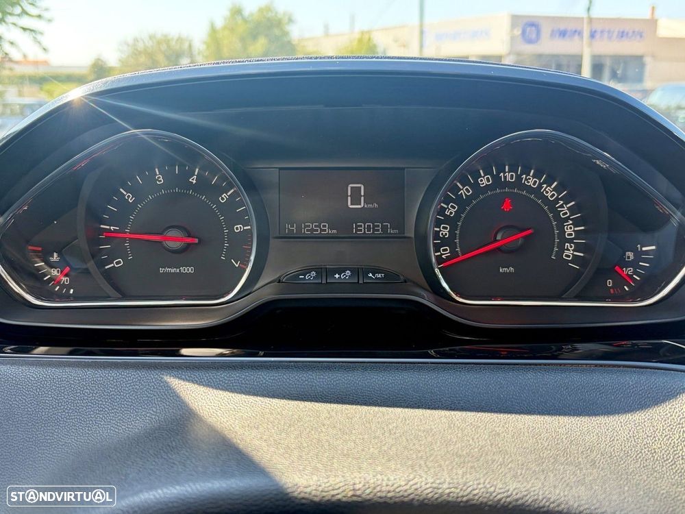 Peugeot 208 1.2 VTi Active - 9