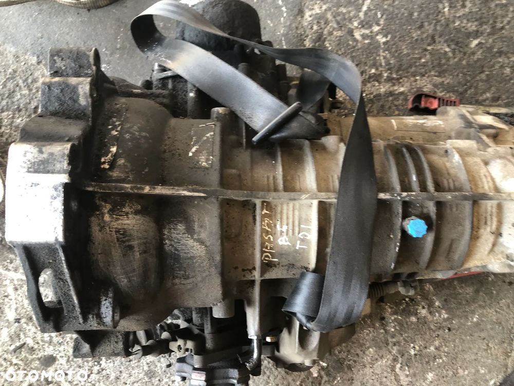 SKRZYNIA BIEGÓW VW PASSAT B5 2.5 150KM  TIP TRONIC 5HP-19 - 4