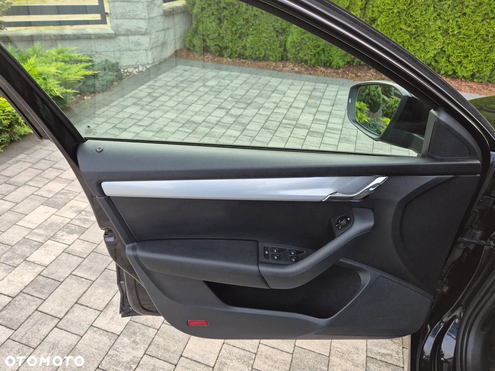 Skoda Octavia 2.0 TDI Edition DSG - 11