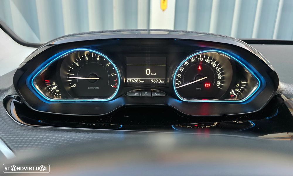 Peugeot 2008 PureTech 82 Allure - 11