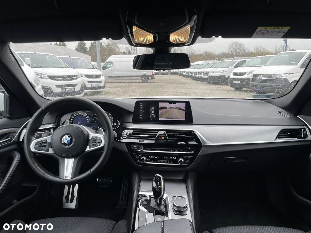 BMW Seria 5 520d xDrive - 5