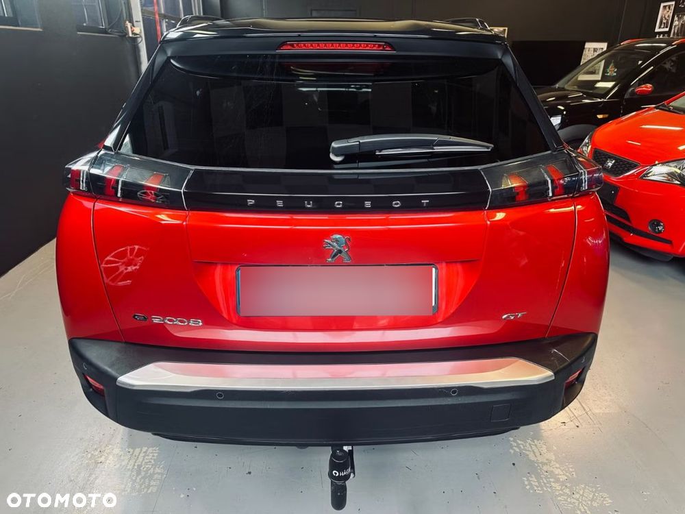 Peugeot 2008 136 GT - 11