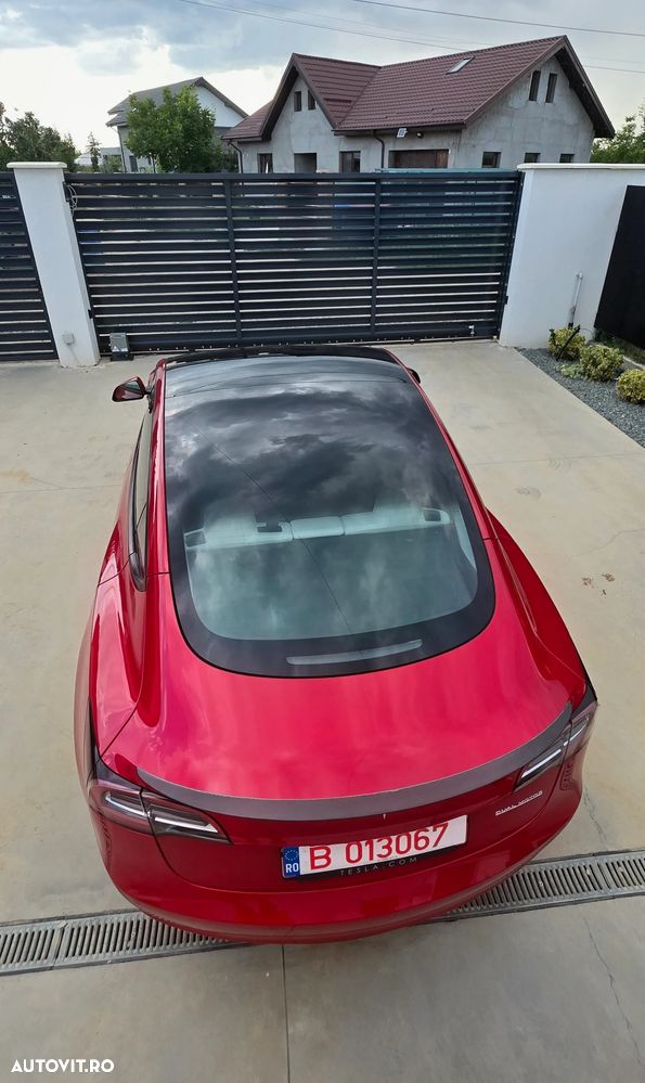 TESLA Model 3 2022 — imagine 8