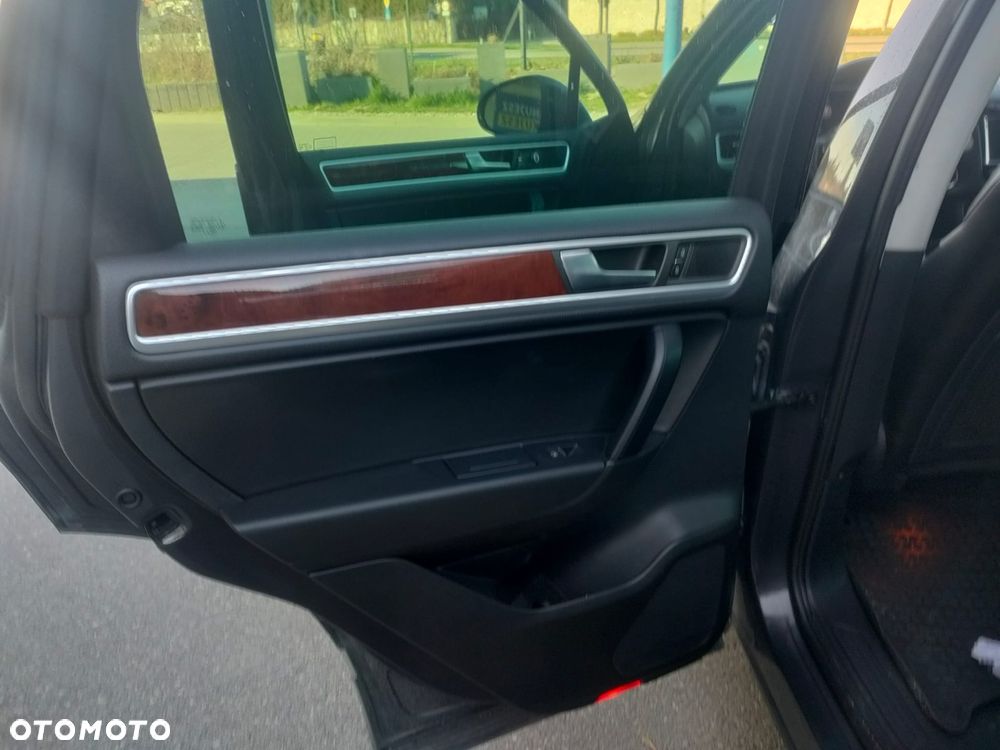 Volkswagen Touareg - 17