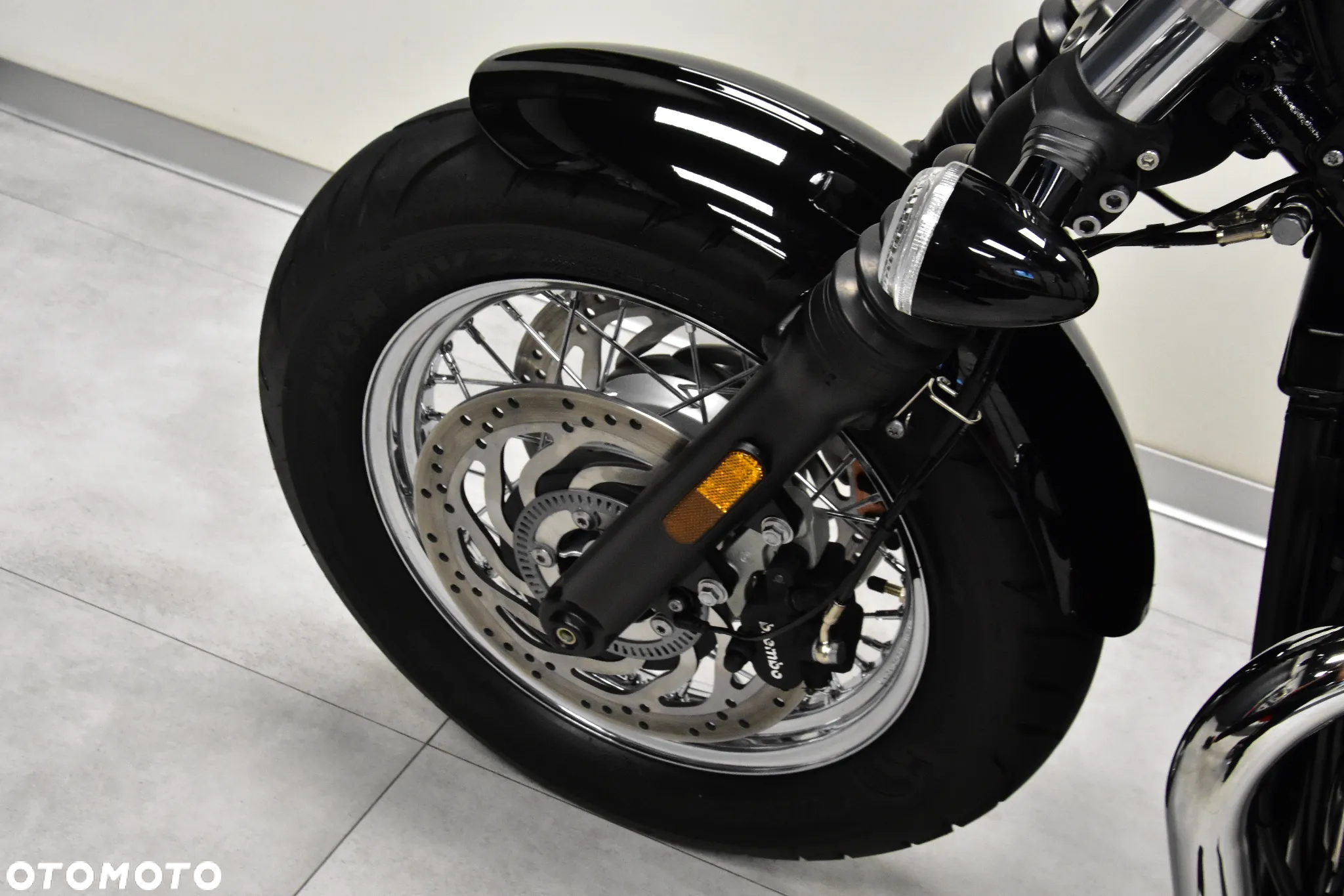 Triumph Bonneville - 35
