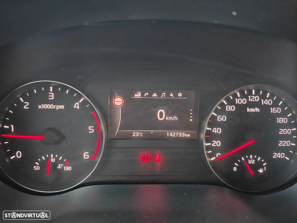 Kia Sportage 2.0 CRDI ISG GT Line - 25