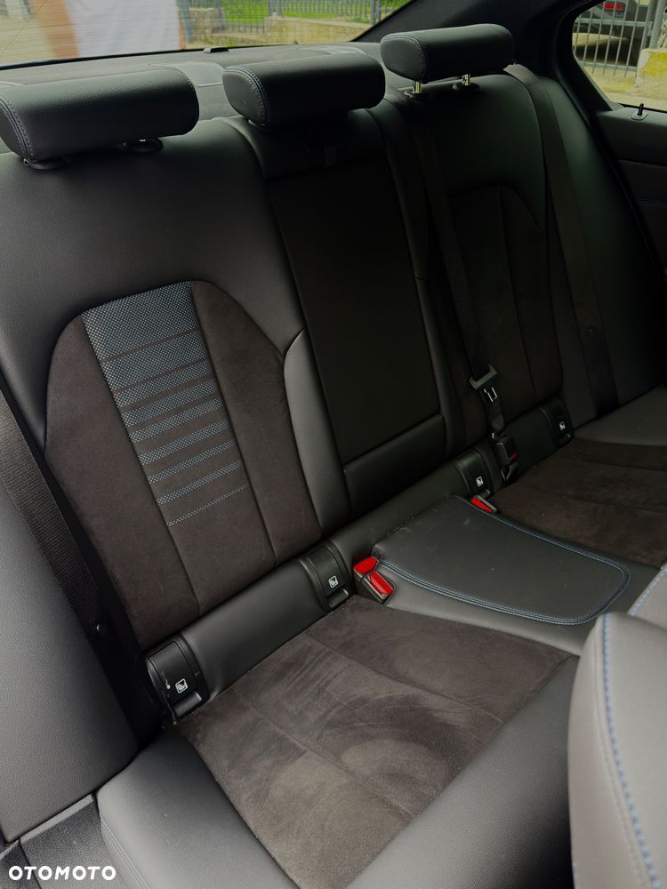 BMW Seria 3 320e M Sport sport - 15