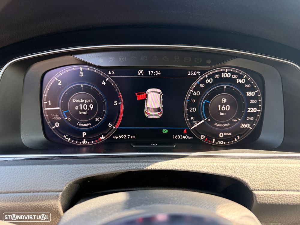 VW Golf 1.6 TDI R-Line DSG - 10