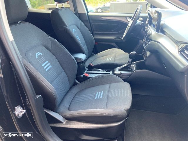 Ford Focus 1.0 EcoBoost Hybrid Aut. ACTIVE DESIGN - 38