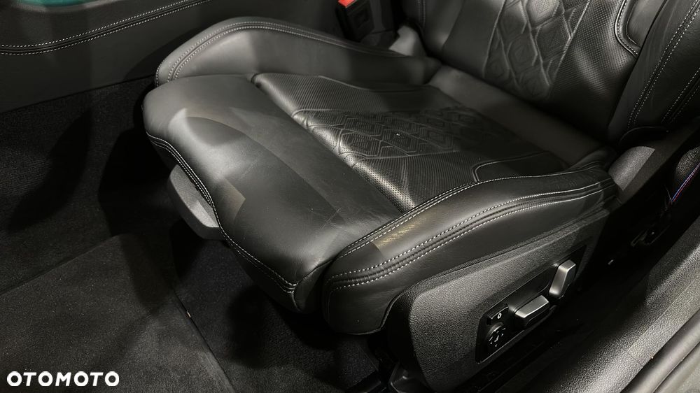 BMW M8 Competition - 16