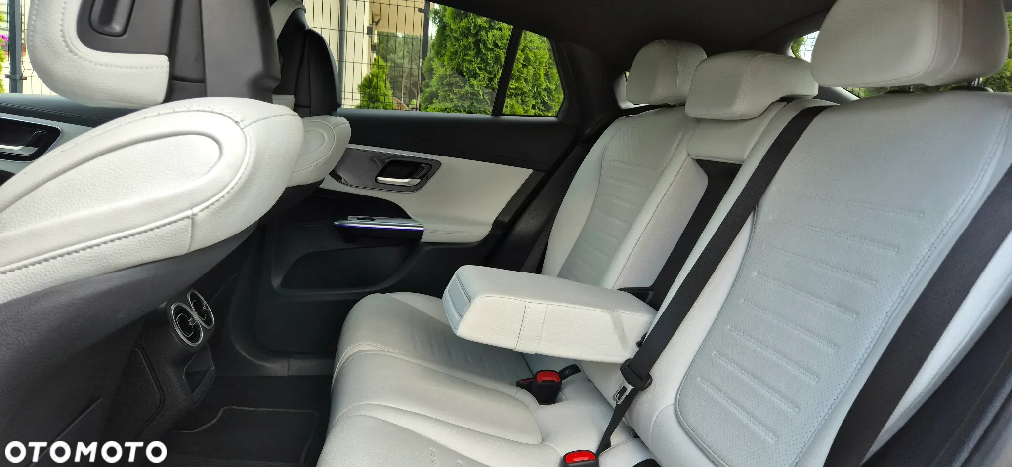 Mercedes-Benz GLC Coupe 300 de PHEV 4-Matic AMG Line - 28