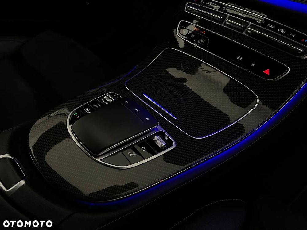 Mercedes-Benz Klasa E 220 d T 9G-TRONIC AMG Line - 23