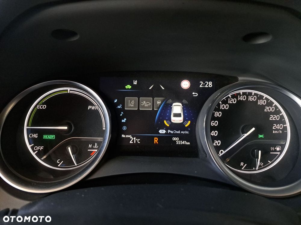 Toyota Camry 2.5 Hybrid Prestige CVT - 35