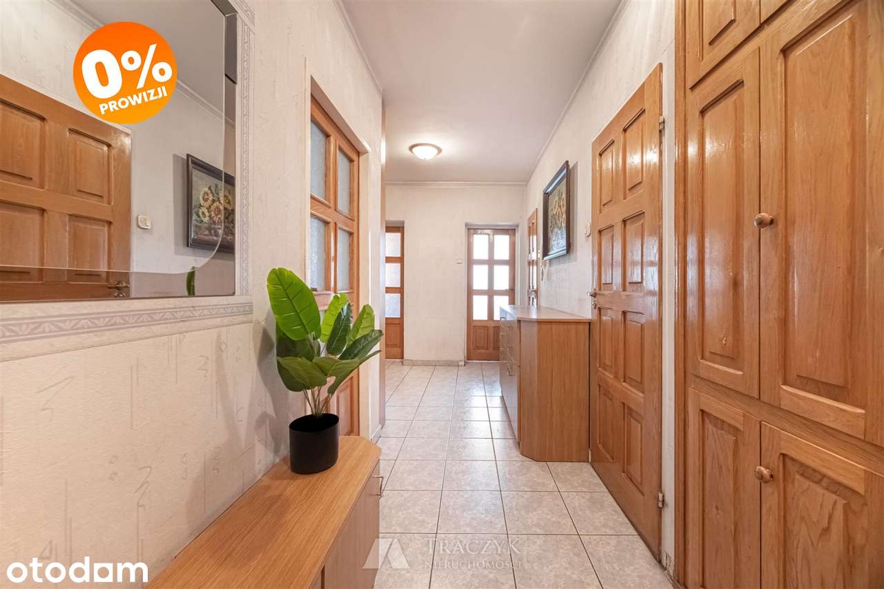 pełny rozkład | duży balkon | przy parku | Remont