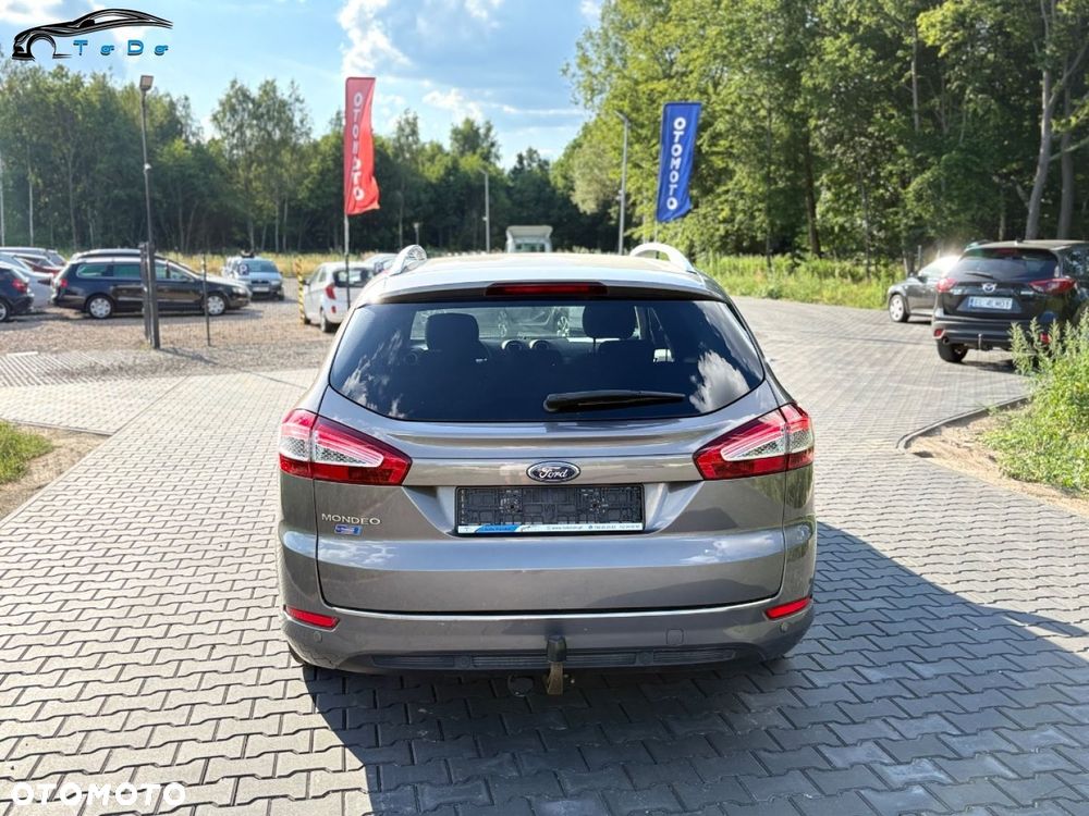 Ford Mondeo 1.6 T Platinium X Plus (Titanium) - 16