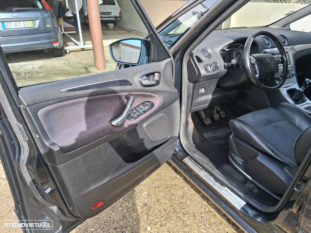 Ford S-Max 2.0 TDCi Titanium 7L - 13