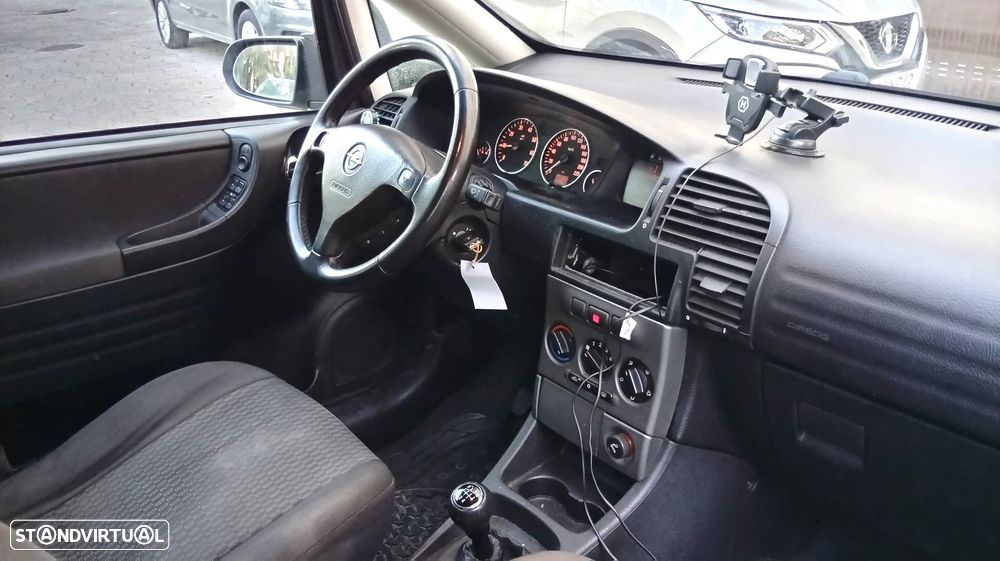 Opel Zafira 1.6 16V Comfort - 9