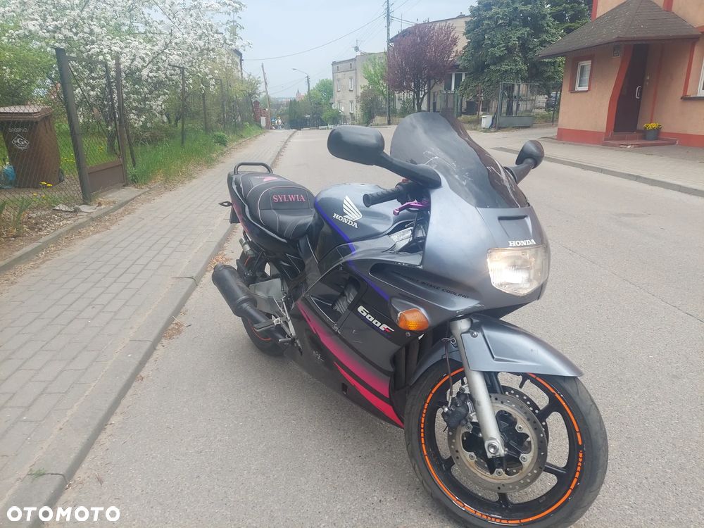 Honda CBR - 1