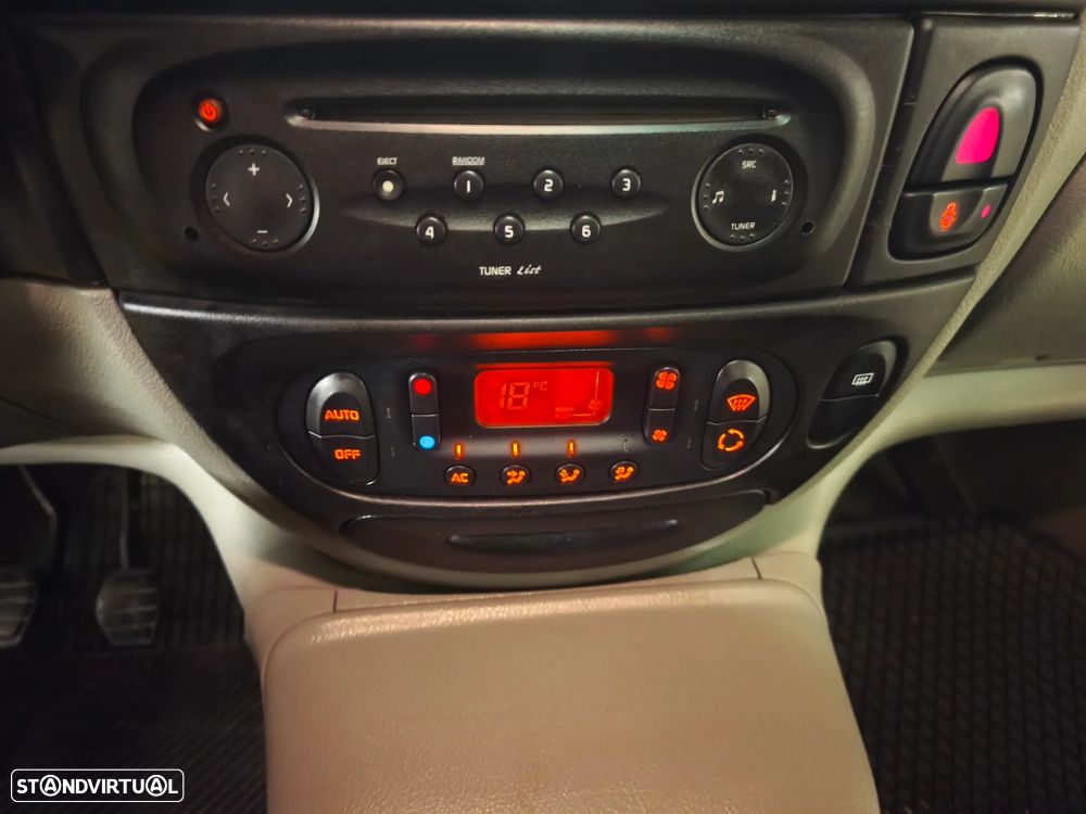 Renault Scénic RX4 2.0 16V AC - 8